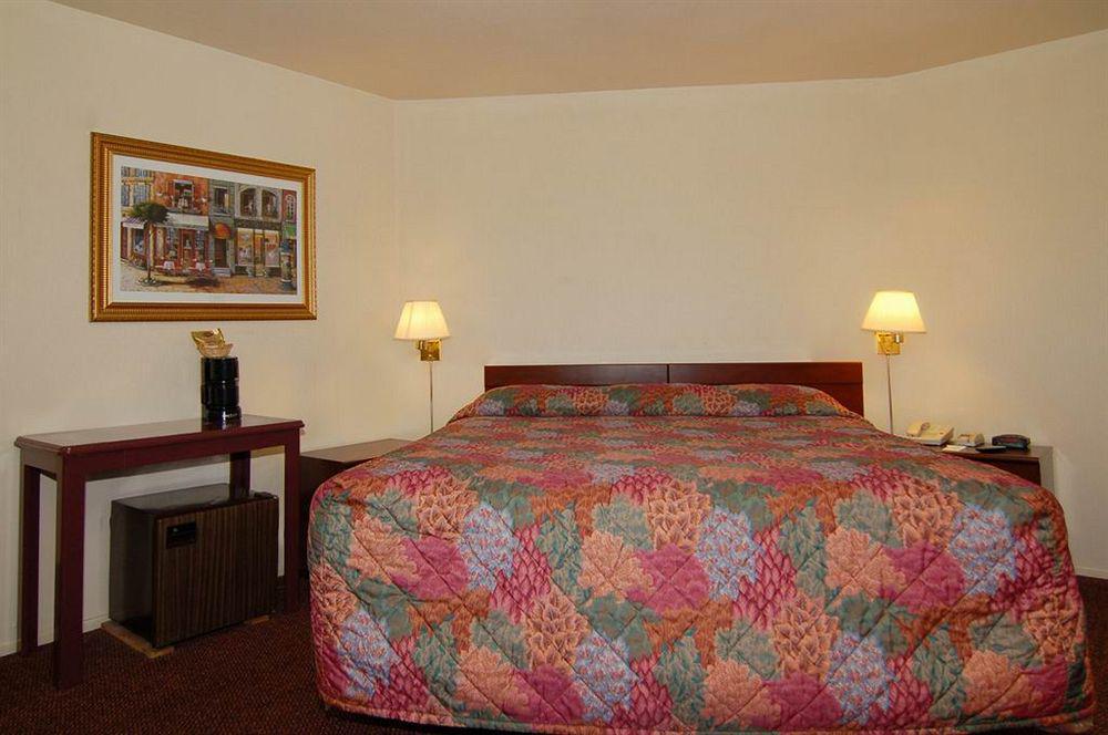 Rodeway Inn Magic Mountain Area Castaic Bagian luar foto