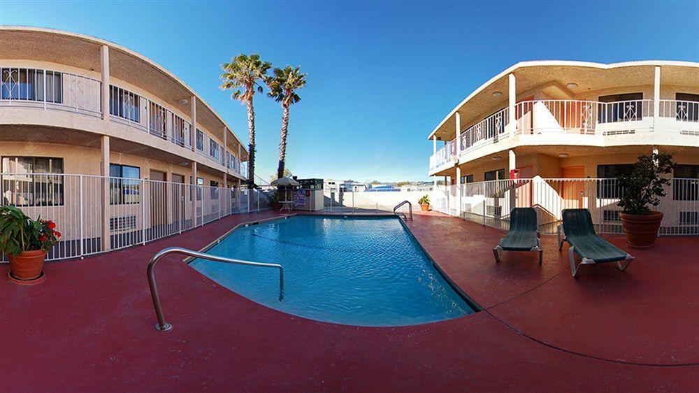Rodeway Inn Magic Mountain Area Castaic Bagian luar foto